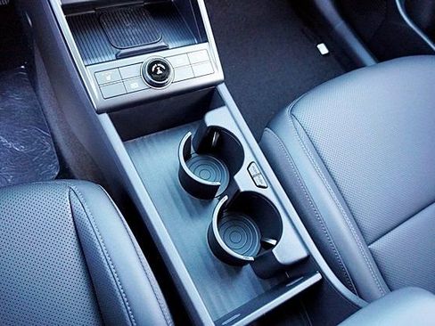 New 2026 Hyundai Kona SEL Premium image 32