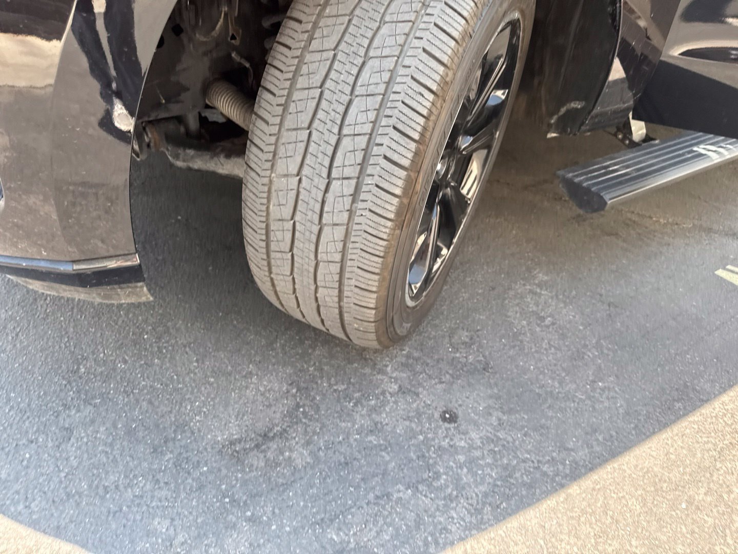 Used 2024 Ford Expedition Limited AWD/4WD image 32