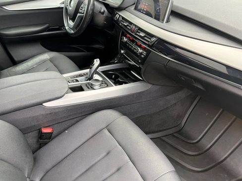 Used 2017 BMW X5 xDrive40e AWD/4WD image 16