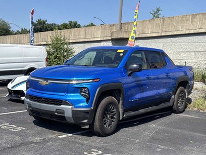 Used 2025 Chevrolet Silverado EV LT