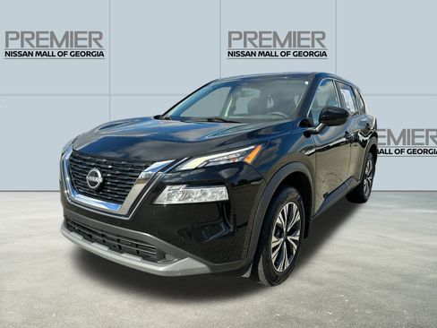 Used 2022 Nissan Rogue SV image 1