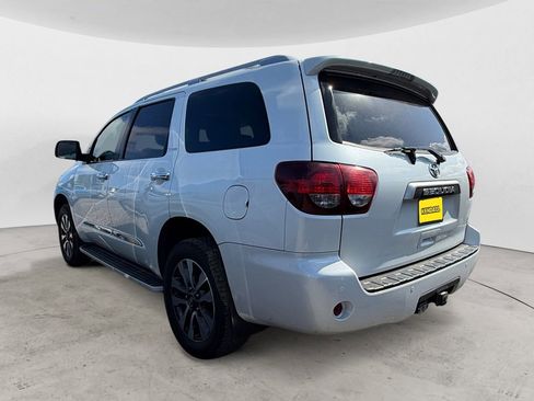 Used 2022 Toyota Sequoia Limited AWD/4WD image 2