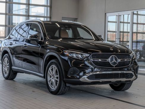 Certified 2023 Mercedes-Benz GLC 300 image 21