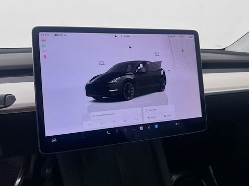 Used 2024 Tesla Model Y Long Range image 17
