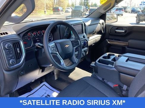 Used 2022 Chevrolet Silverado 1500 LT AWD/4WD image 11