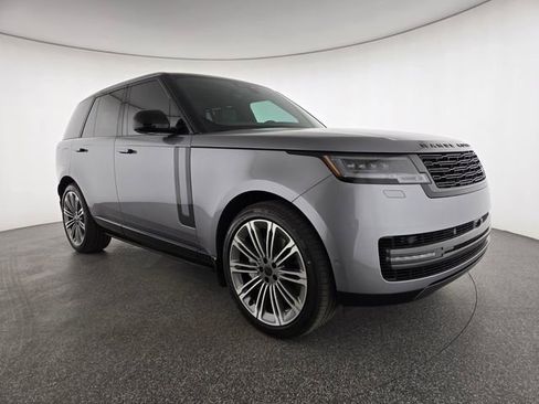 New 2026 Land Rover Range Rover SE image 15
