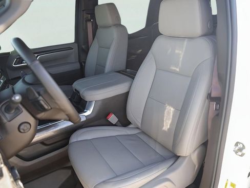 Used 2026 Chevrolet Silverado 1500 LTZ AWD/4WD image 10