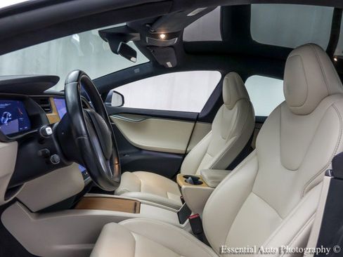 Used 2020 Tesla Model S Long Range Plus image 12