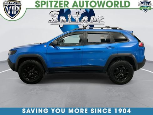 Used 2019 Jeep Cherokee Trailhawk w/ Cold Weather Group AWD/4WD image 8