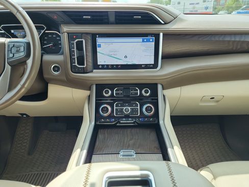 Used 2021 GMC Yukon XL Denali image 24