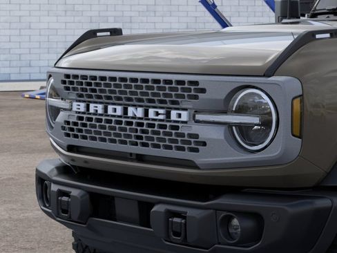 New 2026 Ford Bronco Badlands AWD/4WD image 19