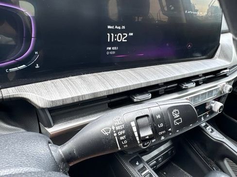 Certified 2024 Kia Telluride EX w/ EX Captain's Chair Package FWD image 20