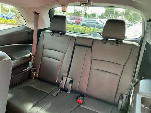Certified 2018 Honda Pilot EX-L image 11