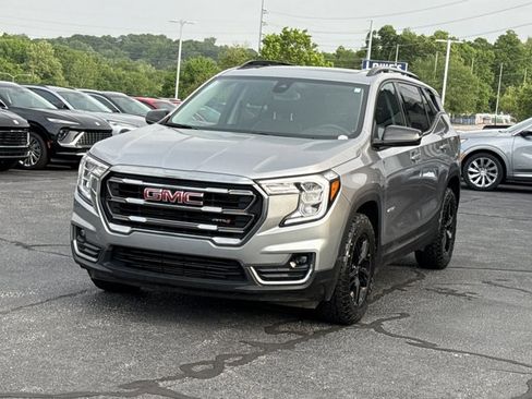 Used 2024 GMC Terrain AT4 AWD/4WD image 10