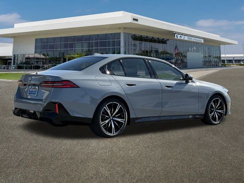 New 2026 BMW 530i xDrive w/ M Sport Package image 11