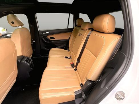 Used 2022 Volkswagen Tiguan SE AWD/4WD image 20