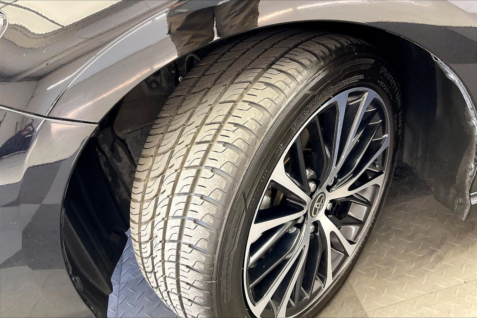 Used 2020 Toyota Camry SE FWD image 33