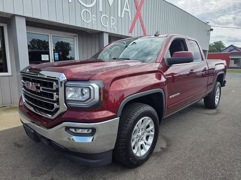 Used 2016 GMC Sierra 1500 SLE w/ SLE Value Package AWD/4WD image 4