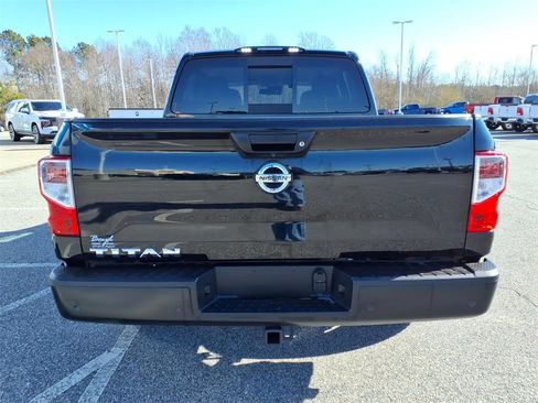 Used 2021 Nissan Titan S w/ S Utility Package image 4