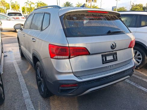 Certified 2023 Volkswagen Taos S FWD image 8