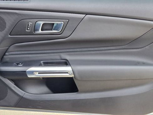 Used 2025 Ford Mustang GT Premium RWD image 27