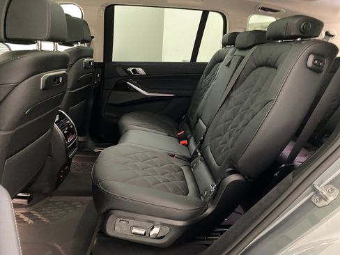 New 2026 BMW X7 xDrive40i w/ Premium Package image 13