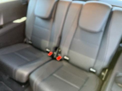 Used 2025 Mercedes-Benz GLS 450 4MATIC image 19