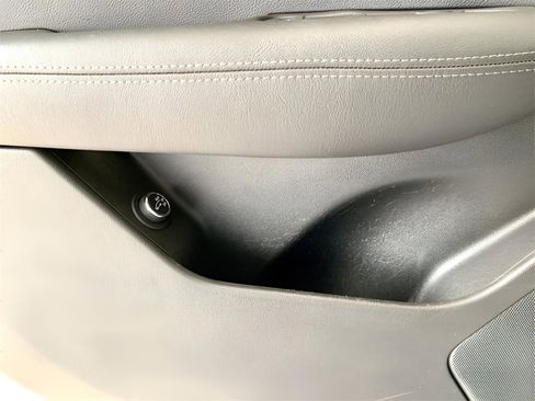 Used 2021 Cadillac XT5 Luxury image 14