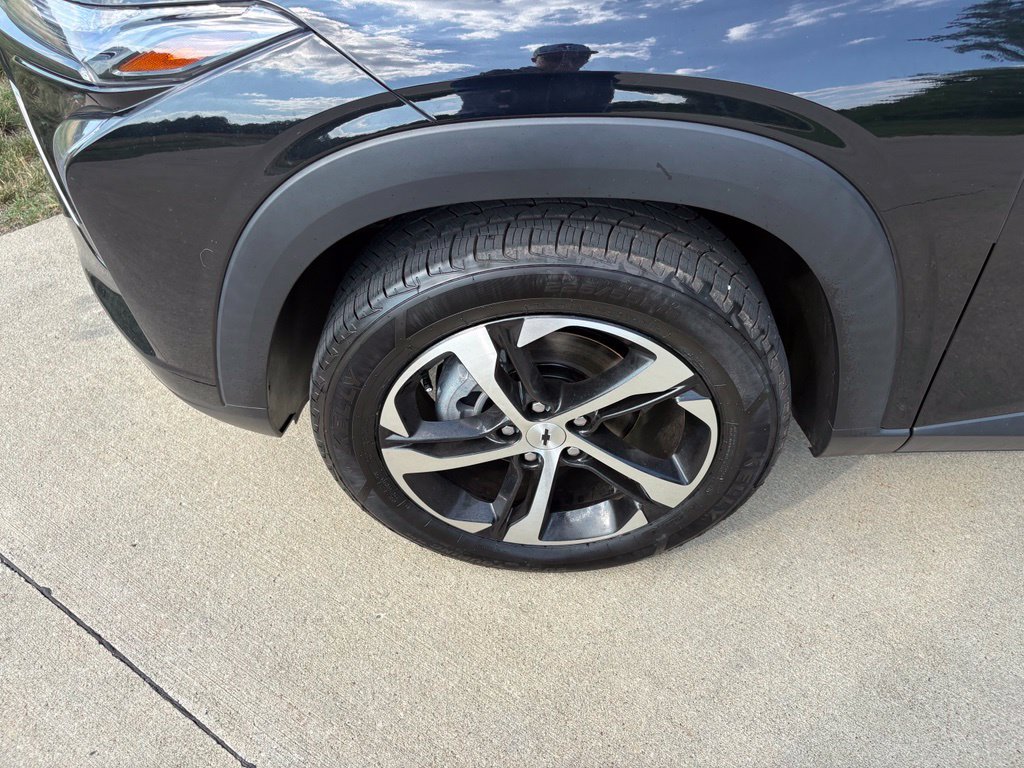 Used 2024 Chevrolet Trax RS w/ Driver Confidence Package FWD image 47