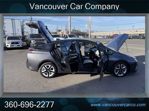 Used 2016 Toyota Prius Four Touring w/ Premium Convenience Package image 13