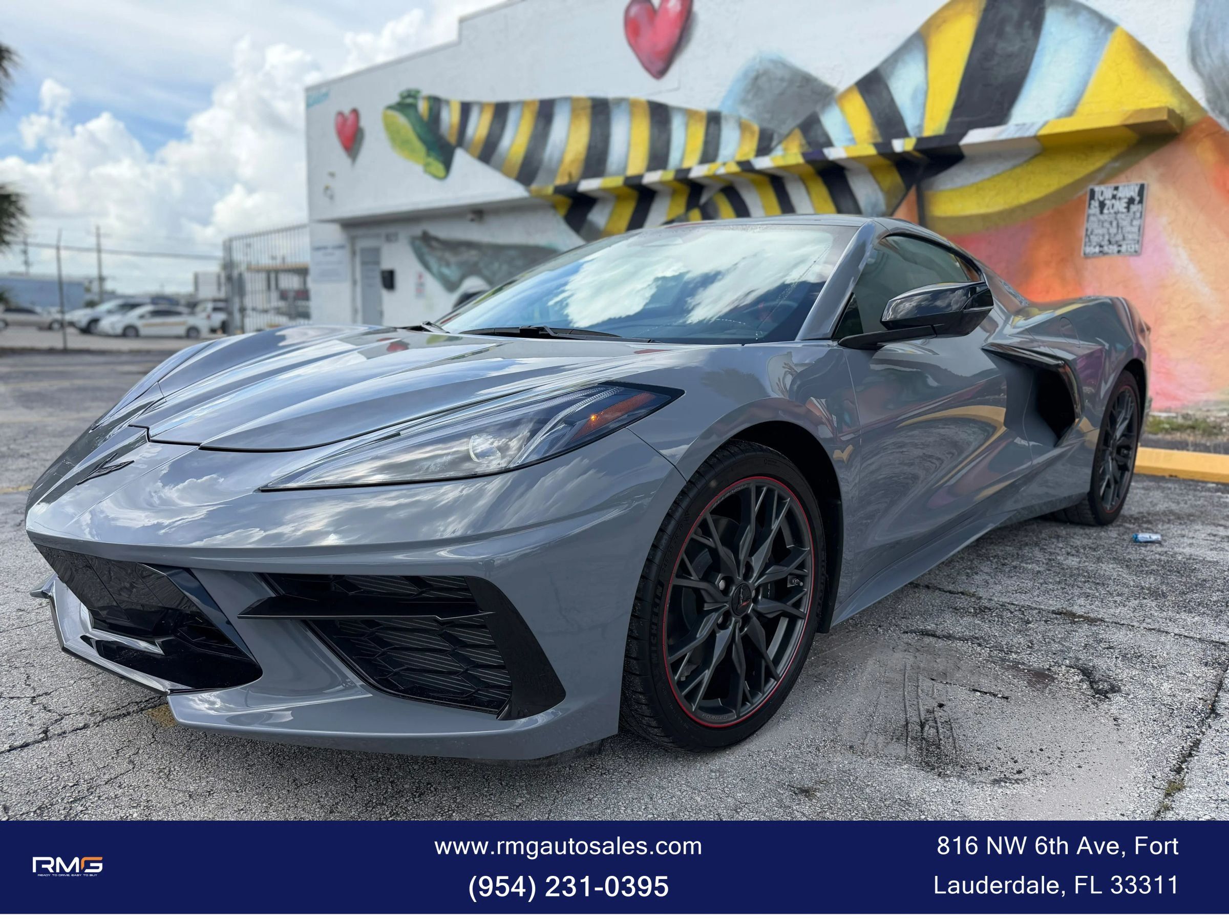 Used 2025 Chevrolet Corvette Stingray Coupe w/ 1LT RWD image 1