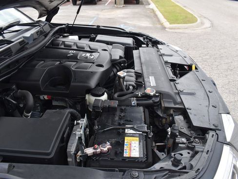 Used 2024 Nissan Armada SV image 19