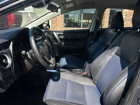 Used 2018 Toyota Corolla SE FWD image 15
