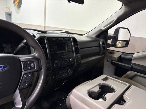 Used 2018 Ford F350 XL image 21
