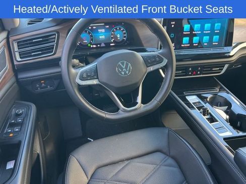 Used 2024 Volkswagen Atlas SE image 13