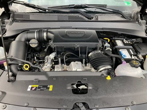 New 2024 Jeep Compass Limited w/ Elite Group image 25