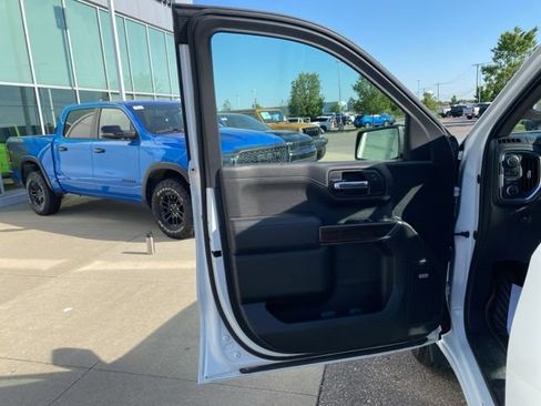 Used 2022 Chevrolet Silverado 1500 RST w/ All Star Edition Plus AWD/4WD image 9