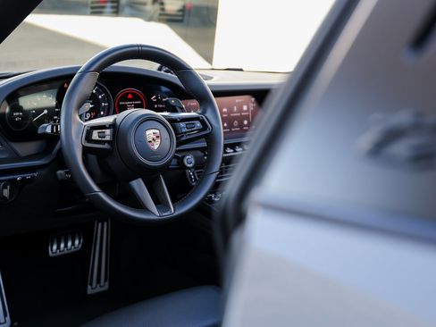 Certified 2024 Porsche 911 Targa 4 GTS image 25