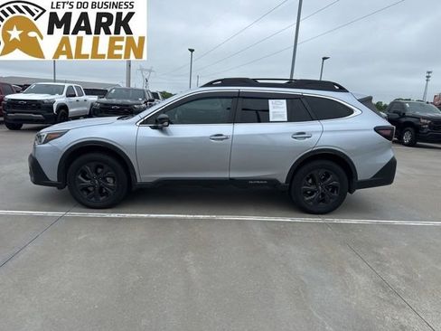 Used 2020 Subaru Outback Onyx Edition XT image 3