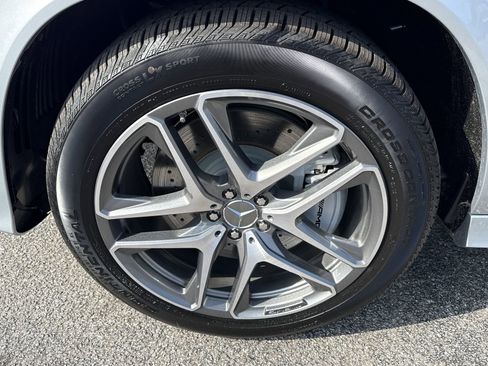 New 2026 Mercedes-Benz GLE 53 AMG 4MATIC Coupe image 9