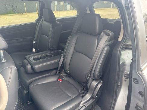 Certified 2025 Honda Odyssey EX-L image 13