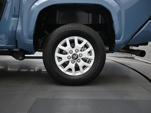 Used 2026 Toyota Tacoma SR5 AWD/4WD image 19