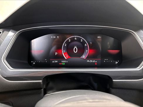 Used 2024 Volkswagen Tiguan Wolfsburg Edition AWD/4WD image 16