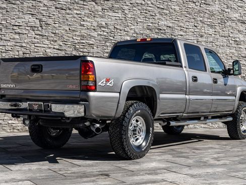 Used 2006 GMC Sierra 2500 SLT w/ Heavy-Duty Power Package image 22