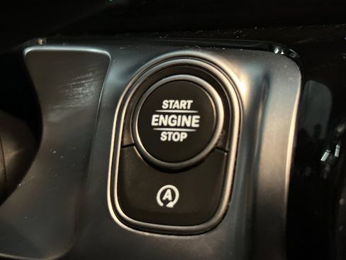 Used 2021 Mercedes-Benz GLB 250 image 21