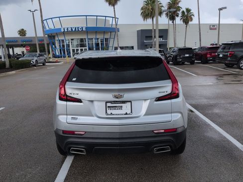 Used 2021 Cadillac XT4 Luxury FWD image 5