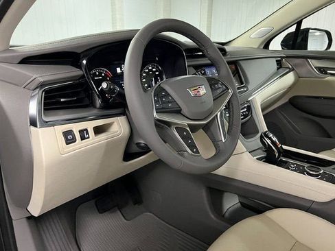 New 2025 Cadillac XT5 Premium Luxury image 14