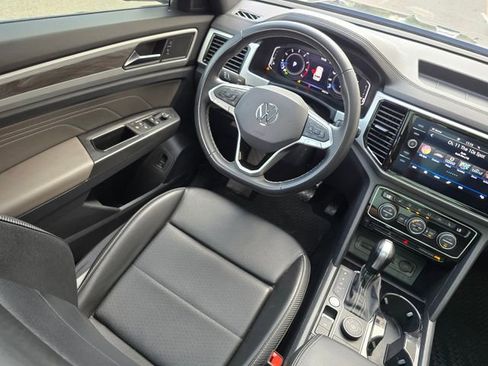 Used 2022 Volkswagen Atlas Cross Sport SE w/ Panoramic Sunroof Package AWD/4WD image 33