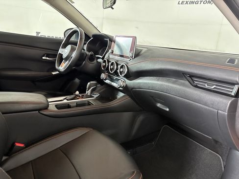 Used 2023 Nissan Sentra SR w/ SR Premium Package FWD image 33