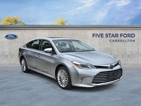 Used 2018 Toyota Avalon Limited w/ All Weather Liner Package image 1